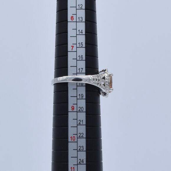 NWOT Fragrant Jewels Peach Cubic Zirconia Oval Cut Halo Ring Size 8 US - Picture 4 of 4